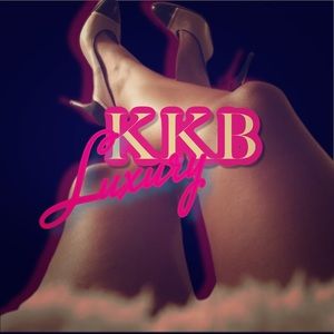 Feminine Luxury Distribution